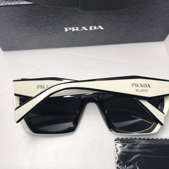 💯 - New - These PR 15WS sunglasses from Prada are a perfect example of timel… - Picture 13 of 14